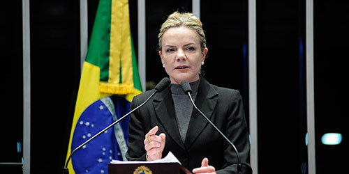 Para Gleisi, acordo para acabar com greve de caminhoneiros é ineficaz